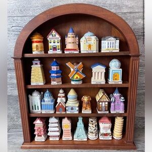 Danbury Mint Spices of the World - 24 Jar Collection with Wooden Display shelf